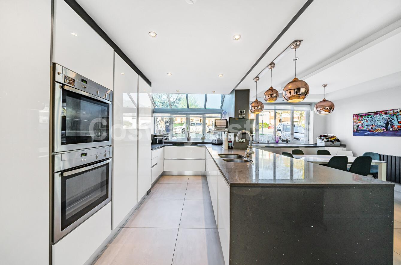 The Reddings, Mill Hill, NW7, London